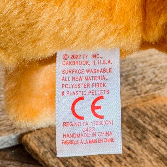 NWT-Pair of 2022 Dog TY Beanie Boos, Izzy the Pug Dog & Zuzu the Tan Dog, 6" - Picture 8 of 9